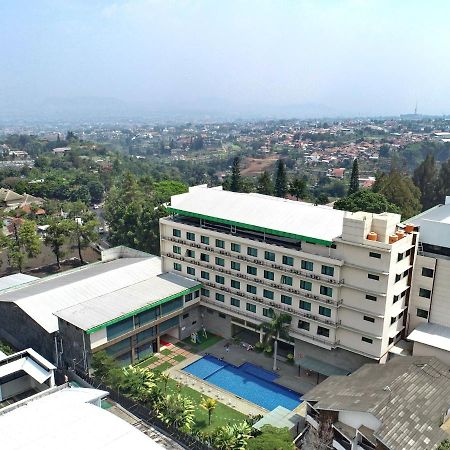 Novena Hotel Bandung Lembang Exterior photo
